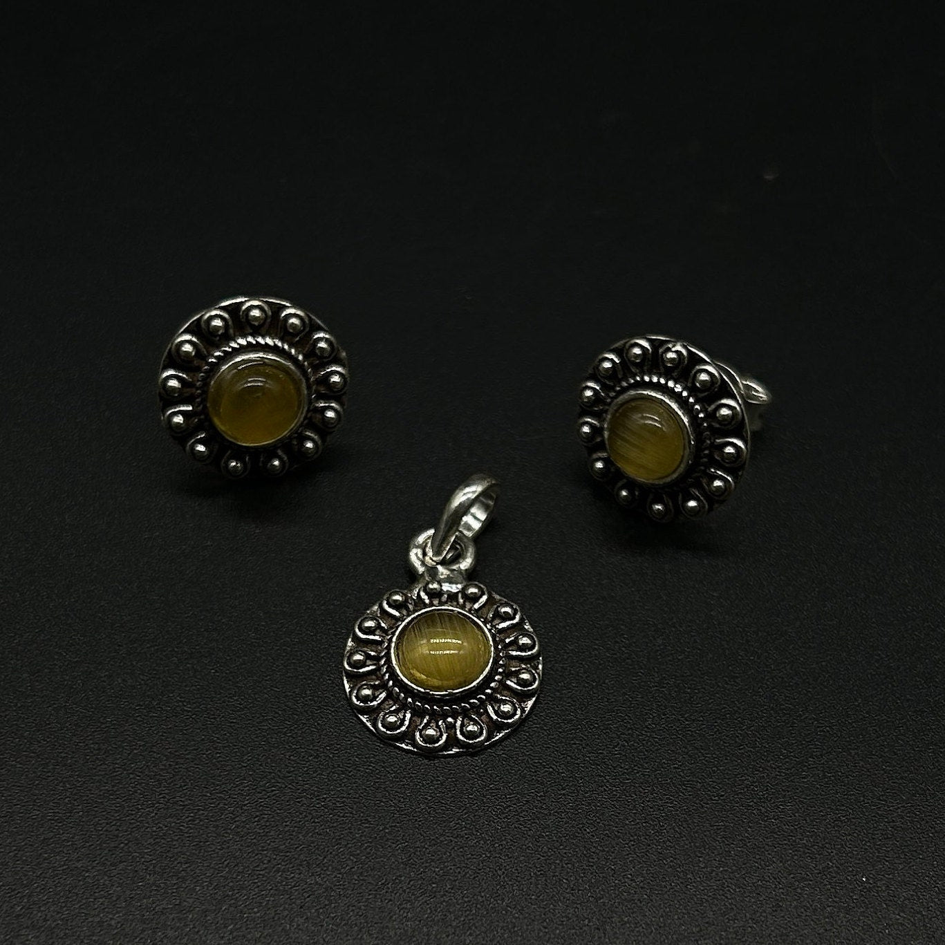 925 Sterling Silver Yellow Gemstone Pendant With Earing