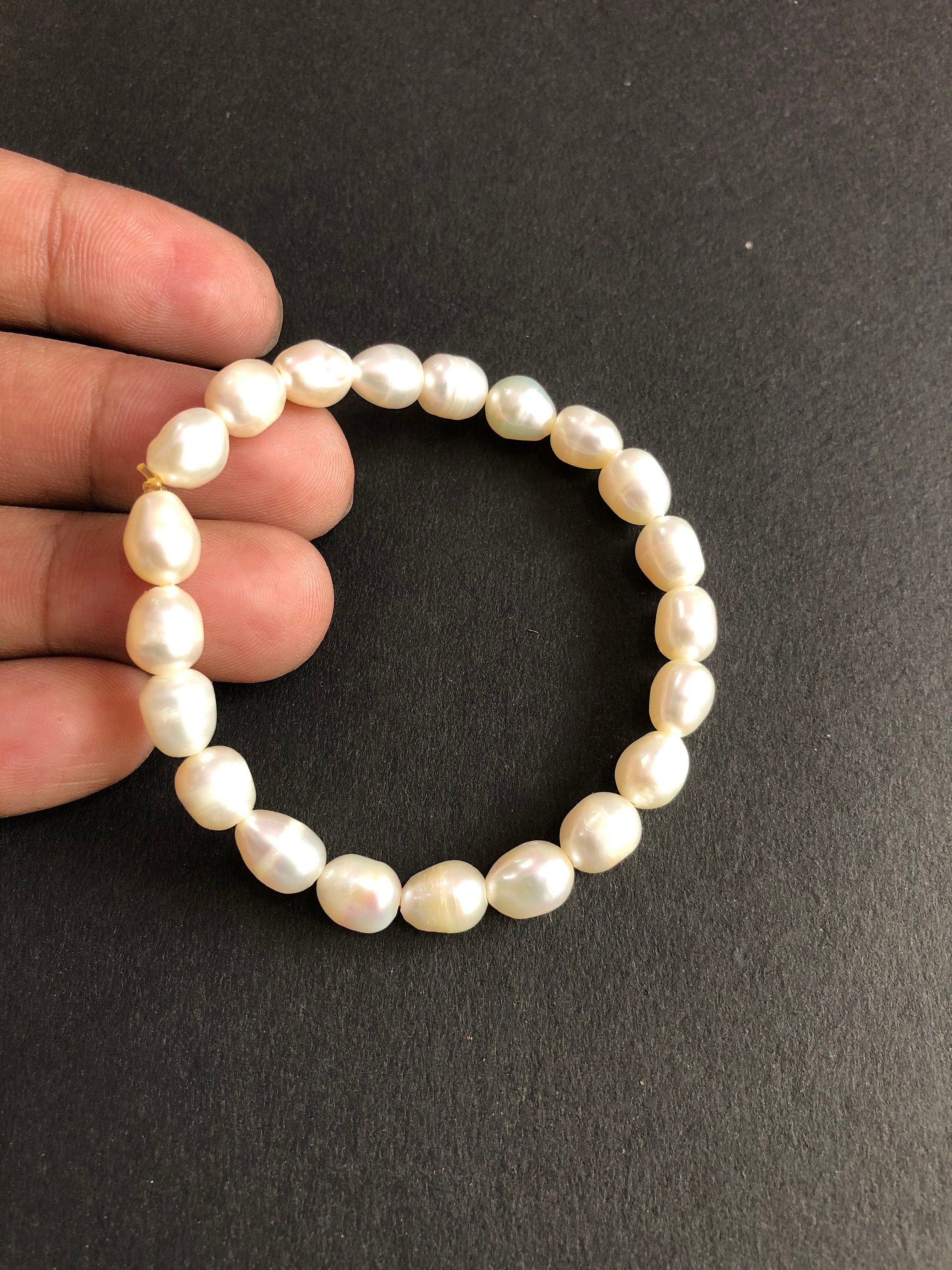 White elegant pearl bracelet/ Freshwater Pearl Bracelet/ Adjustable Bracelet/ Valentines Day Gift