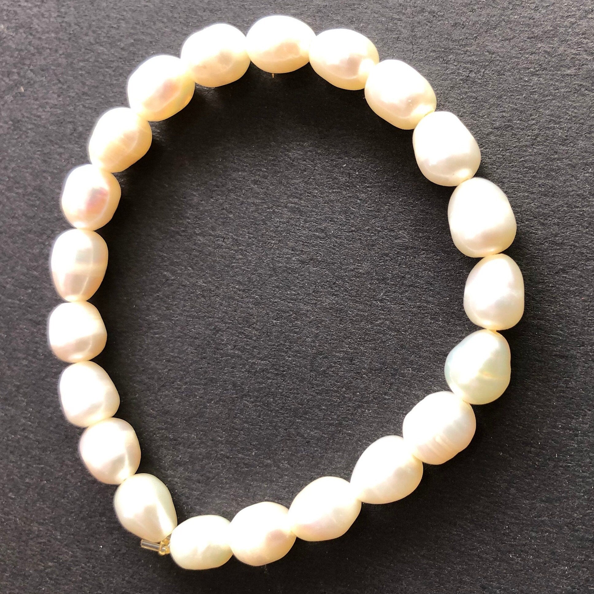 White elegant pearl bracelet/ Freshwater Pearl Bracelet/ Adjustable Bracelet/ Valentines Day Gift