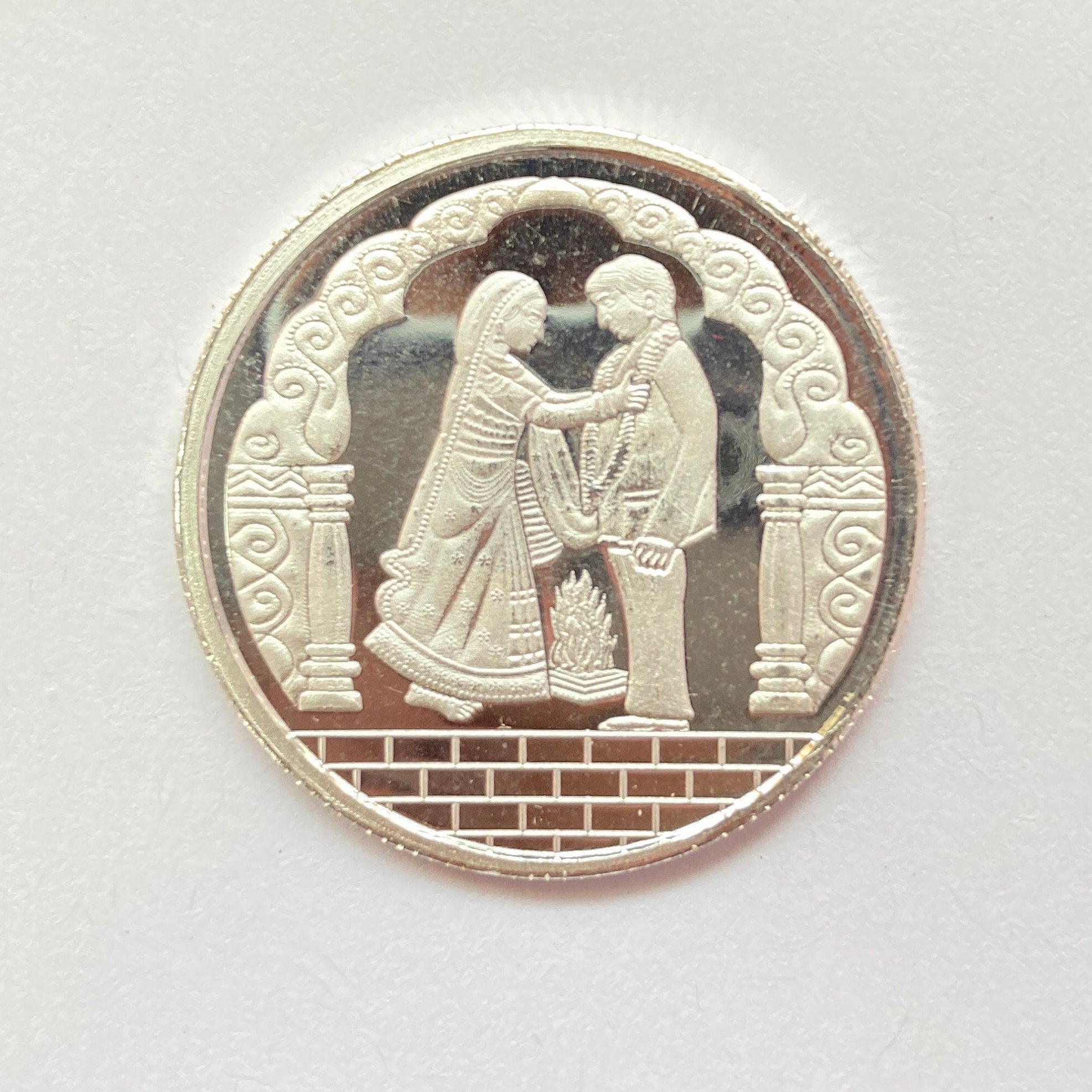 99.90% Pure Silver 10grams Bride Groom Silver Coin / Silver Coins / Anniversary Gift / Weeding Gift