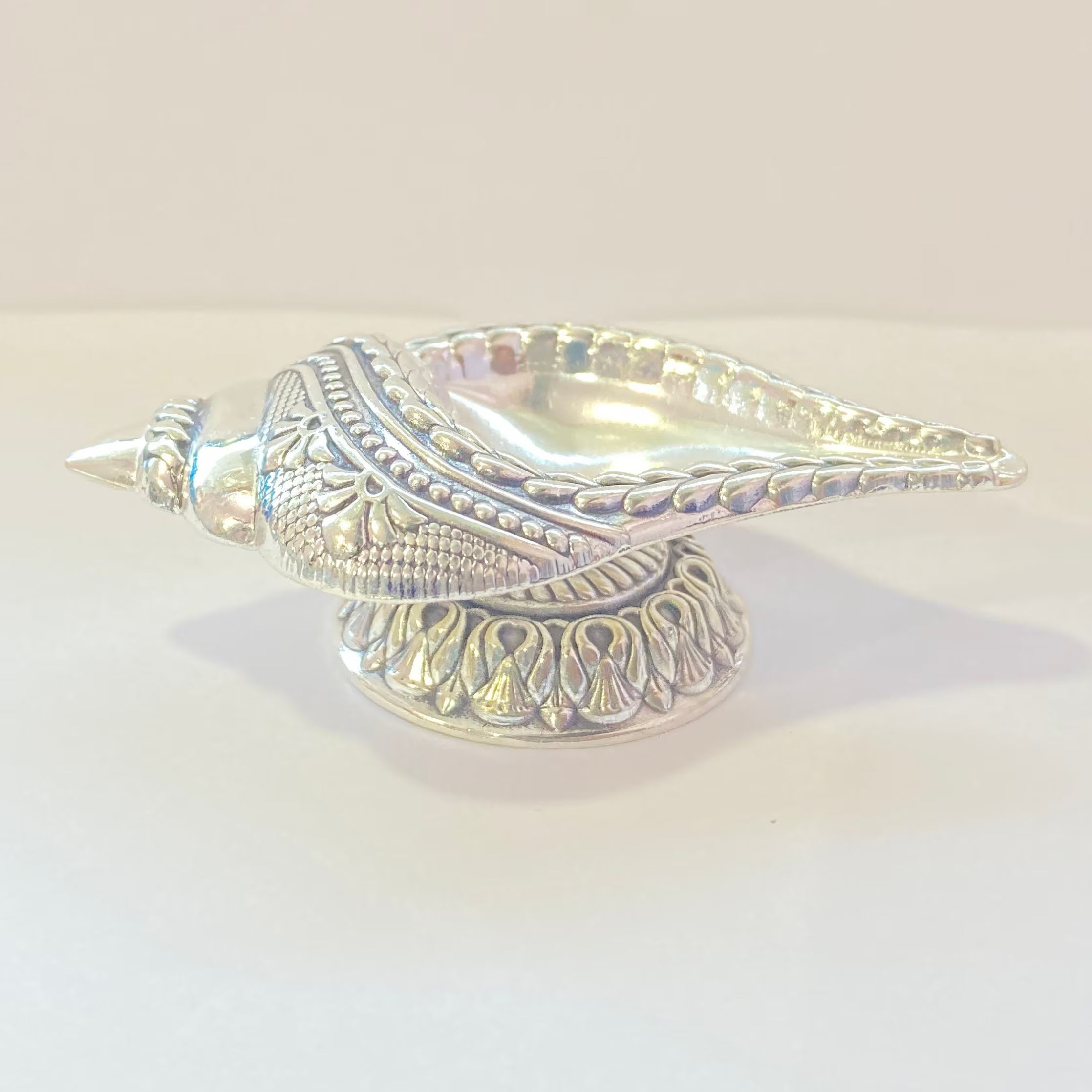925 Sterling Silver Shank Diya / Designer Diya / Shank Diya