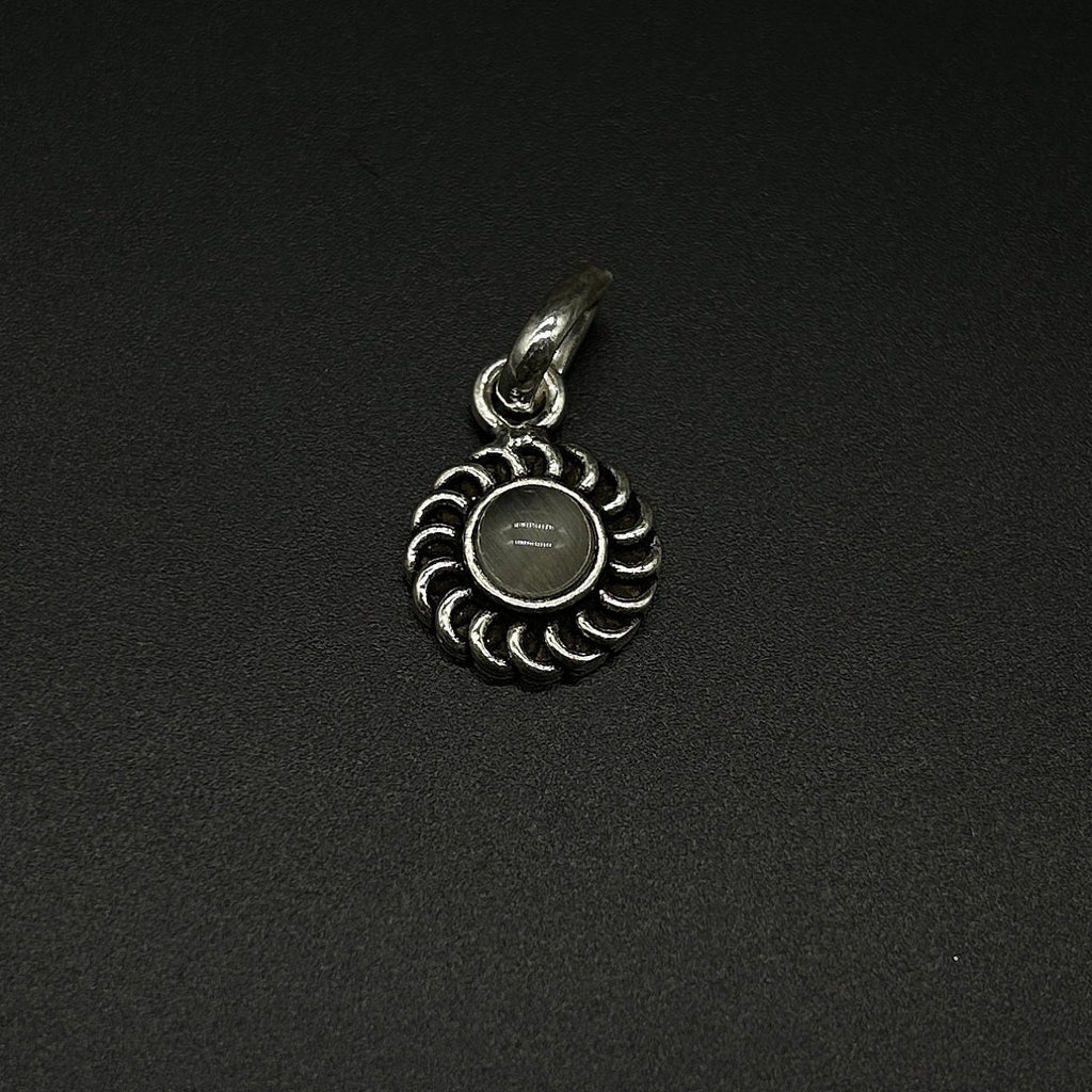 925 Sterling Silver Gray Gemstone Pendant With Earing