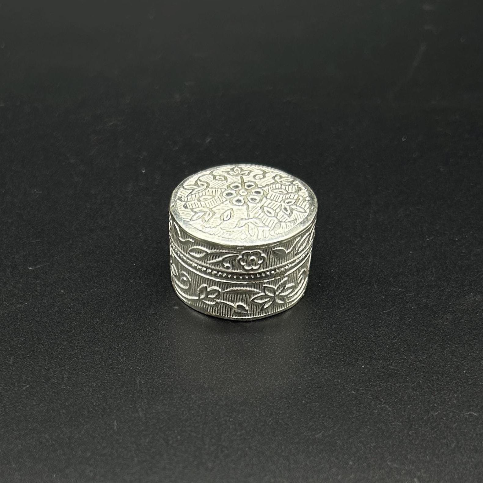 925 sterling silver trinket box, kajal box/casket box bridal round shape sindhur box collection, container box, eyeliner box gifting