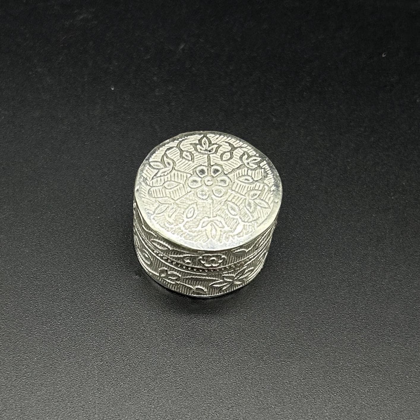925 sterling silver trinket box, kajal box/casket box bridal round shape sindhur box collection, container box, eyeliner box gifting
