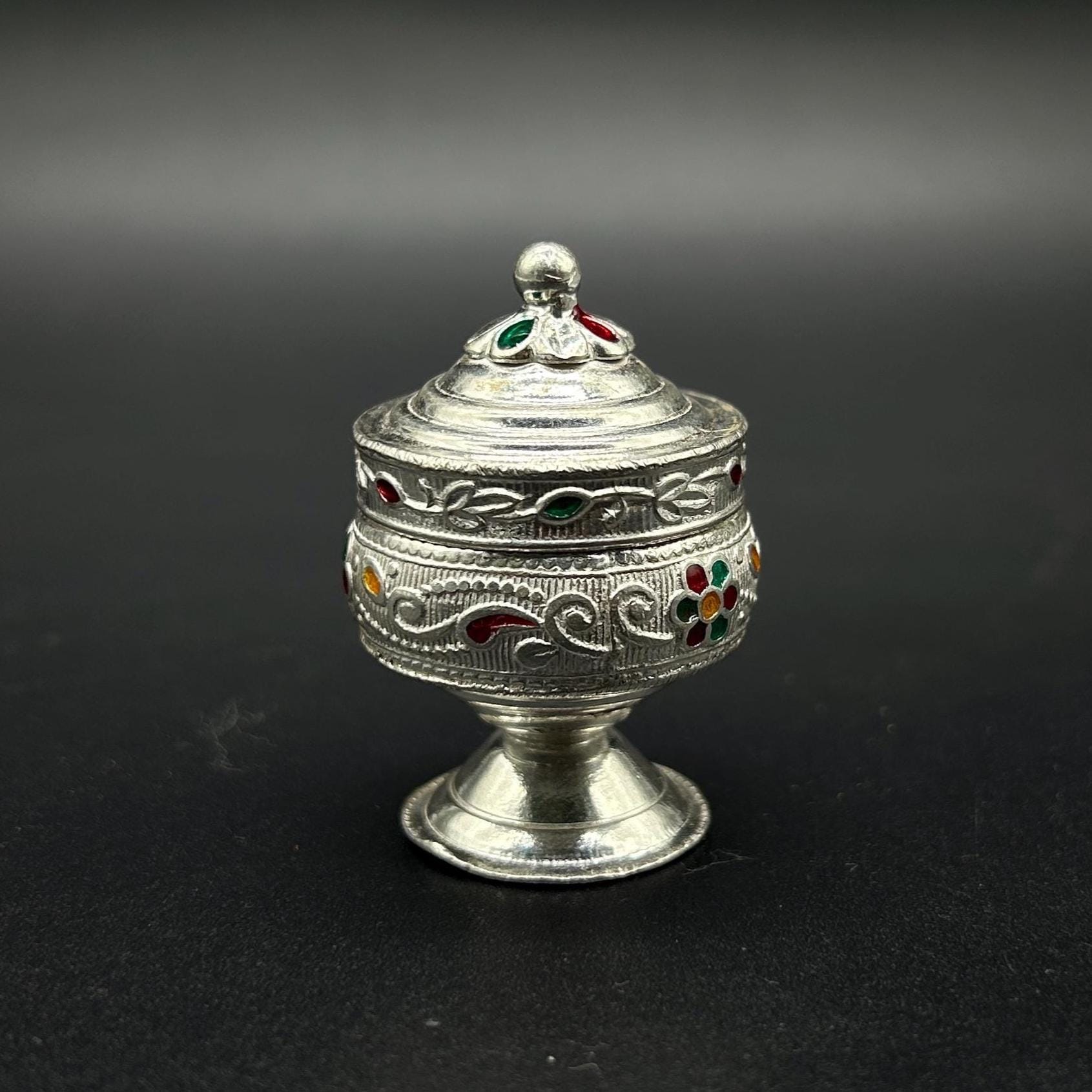925 sterling Silver KumKum Box / Silver Sindoor Box