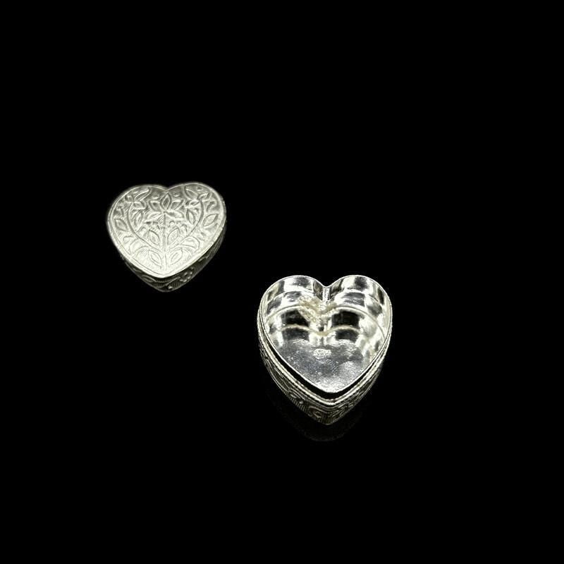 925 sterling silver Heart Trinket Box, kajal box/casket box bridal Heart shape sindhur box collection, container box, eyeliner box gifting.